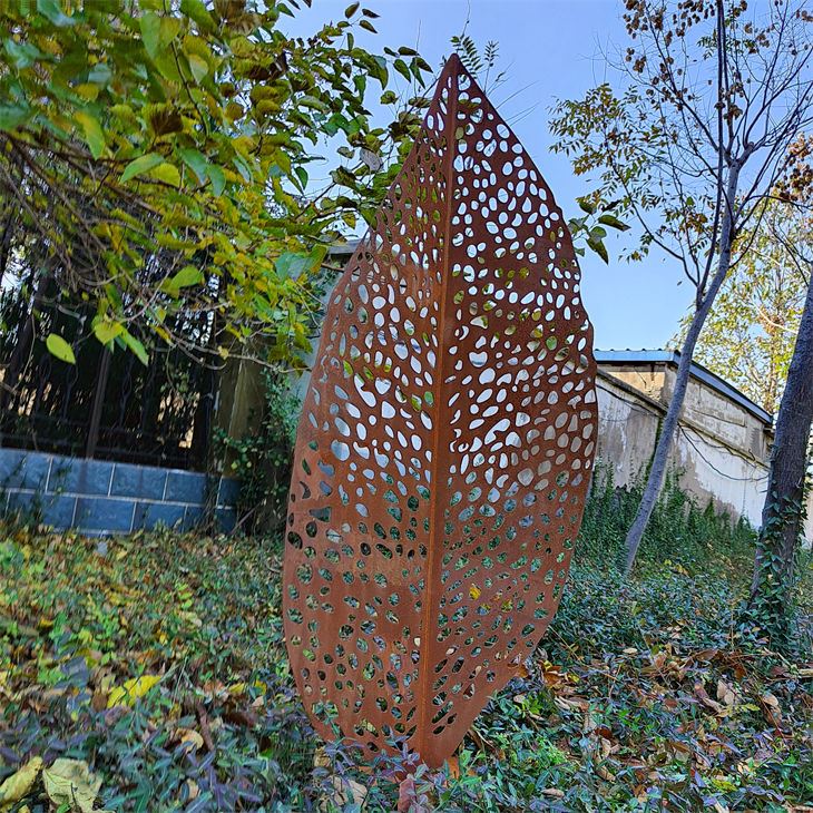 Διακοσμητικό γλυπτό κήπου Corten Steel Leaves